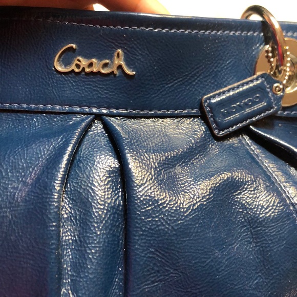 Coach purse - Picture 3 of 4